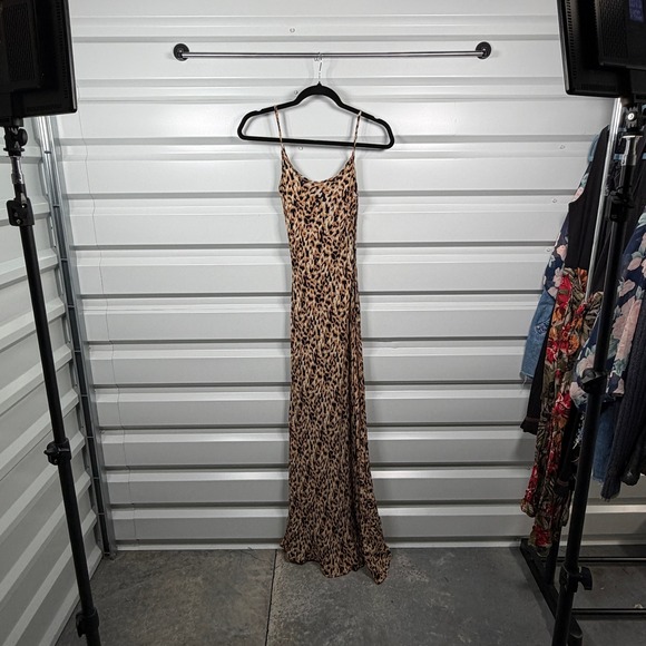 Leopard Print Maxi Dress - Picture 5 of 5